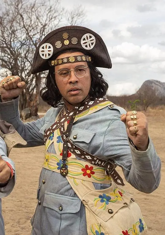 爆笑穿越！《穿越大盜》：古今文化碰撞，啼笑皆非的寻宝之旅，绝对让你笑出腹肌！